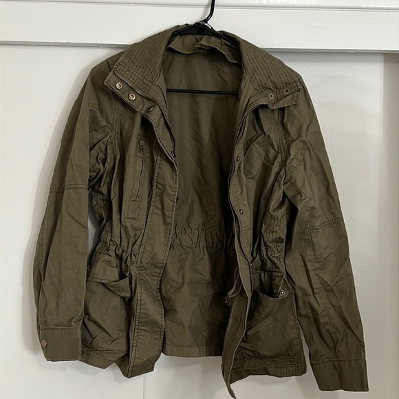 Fashion Nova olive jacket - Picture 1 of 4